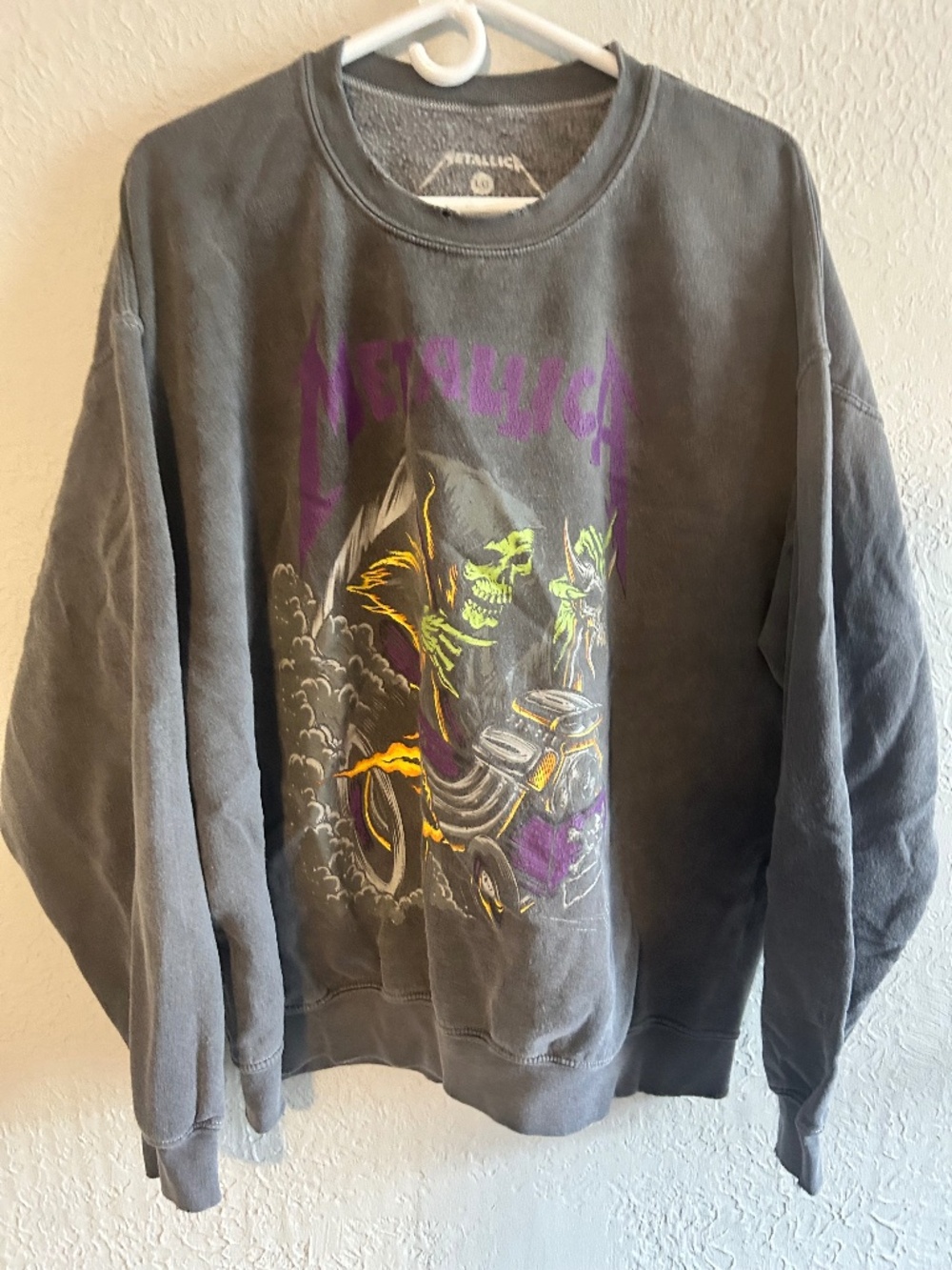 Distressed Metallica Sweatshirt - Size Large